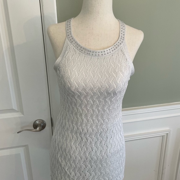 Beaded neck sleeveless metals sweater w tags - Picture 1 of 4